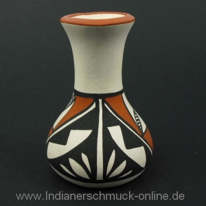 Pottery Isleta Pueblo