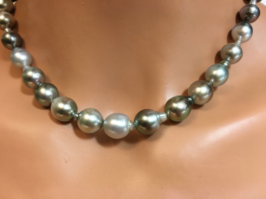Tahiti Perlen Strang 8.4 - 11.0 mm 32 Perlen