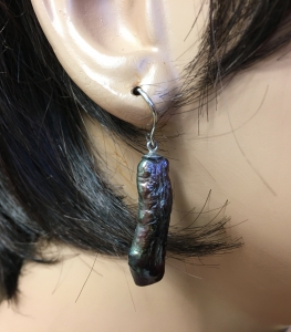 Ohrhnger SWZ Perle in anthrazit